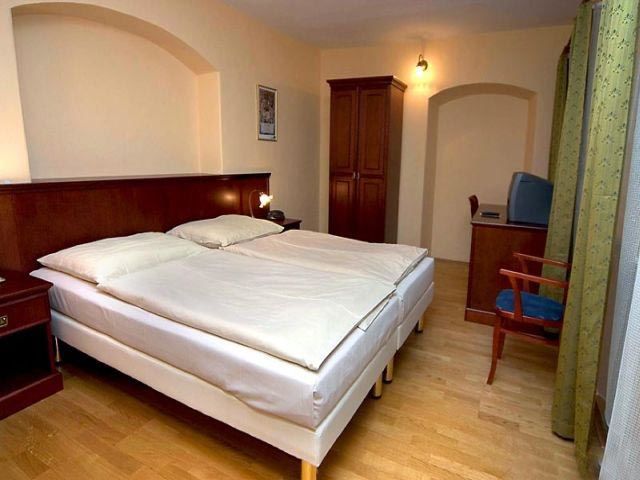 Hotel U Suteru Prague Luaran gambar